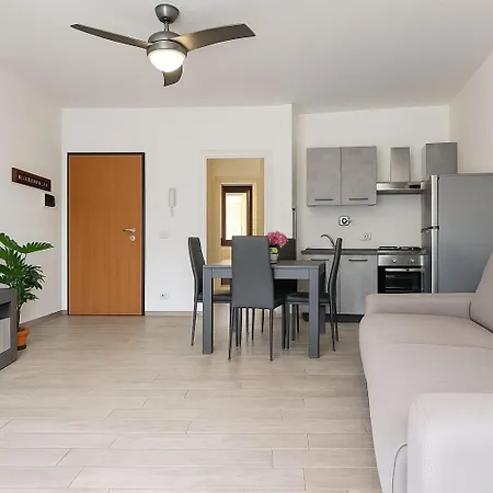 Silver Apartament *