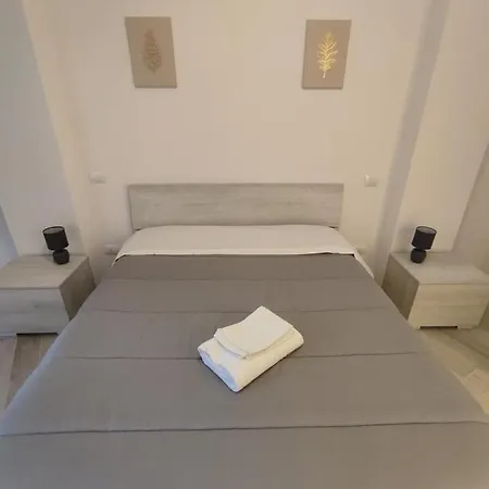 Apartment Silver *